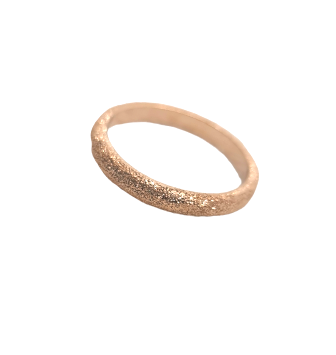 טבעת נישואין מעודנת בגימור נצנוץ | זהב צהוב 14 קראט | דגם ברברה